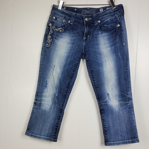 Miss Me embroidered studded rhinestone cropped jeans JE34GC4 size 28 - Picture 14 of 14